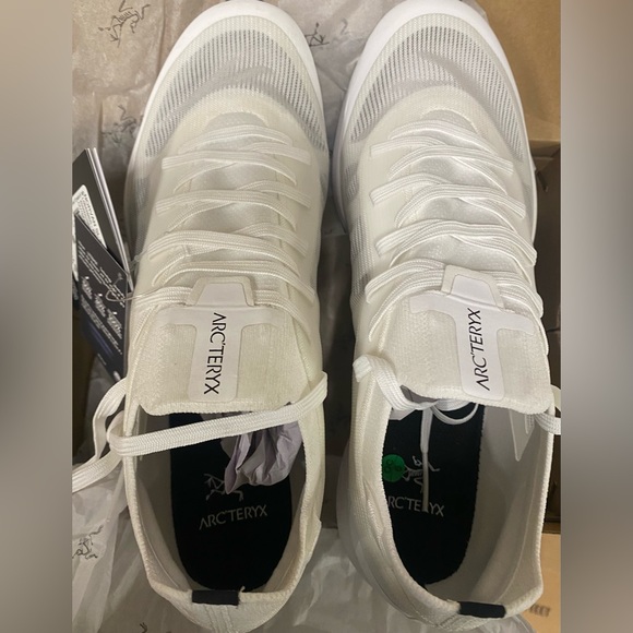 Arc'teryx Men's Cream Sneakers